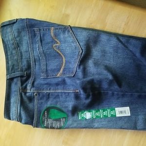 Jeans NWT, Size 6 Average